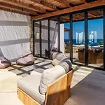 Trinity Mykonos - Beachfront Ξενοδοχείο Πλατύς Γιαλός