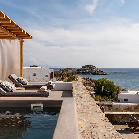 Trinity Mykonos - Beachfront Otel