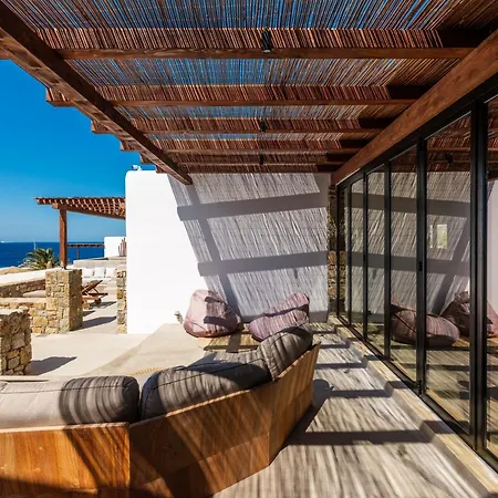 Trinity Mykonos - Beachfront Szálloda Platísz Jalósz