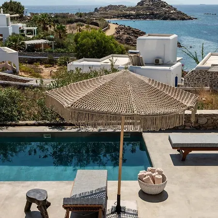 Trinity Mykonos - Beachfront 3* Platísz Jalósz