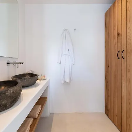 Szálloda Trinity Mykonos - Beachfront 3*