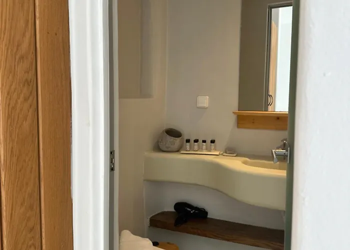 Trinity Mykonos - Beachfront Ξενοδοχείο 3*