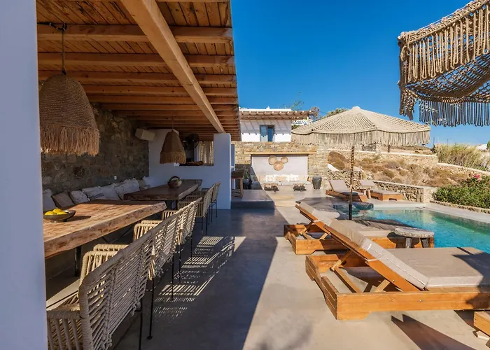 Trinity Mykonos - Beachfront Ξενοδοχείο