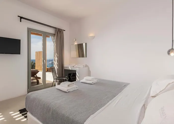 Trinity Mykonos - Beachfront Ξενοδοχείο 3*