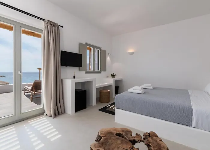 Trinity Mykonos - Beachfront Ξενοδοχείο