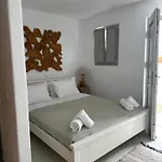 Trinity Mykonos - Beachfront 酒店