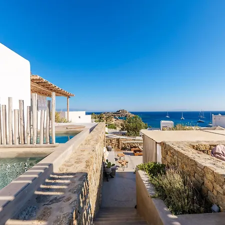 Trinity Mykonos - Beachfront Hotel 3*