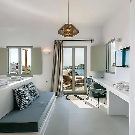 Hotel Trinity Mykonos - Beachfront 3*