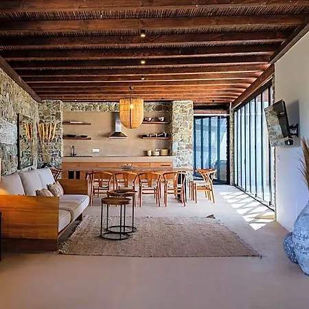Trinity Mykonos - Beachfront