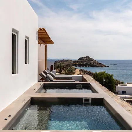 Trinity Mykonos - Beachfront Hotel Platis Gialos