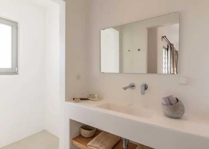 Trinity Mykonos - Beachfront