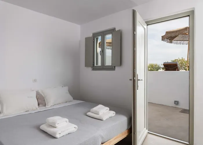 Trinity Mykonos - Beachfront 3* 普拉迪斯亚罗斯